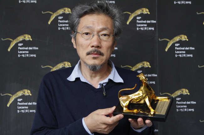 Hong Sang-soo, vincitore del Pardo d'oro a Locarno 2015 con "Right Now, Wrong Then"