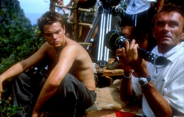 Leonardo DiCaprio e Danny Boyle in The Beach (2000) (via IMDB)