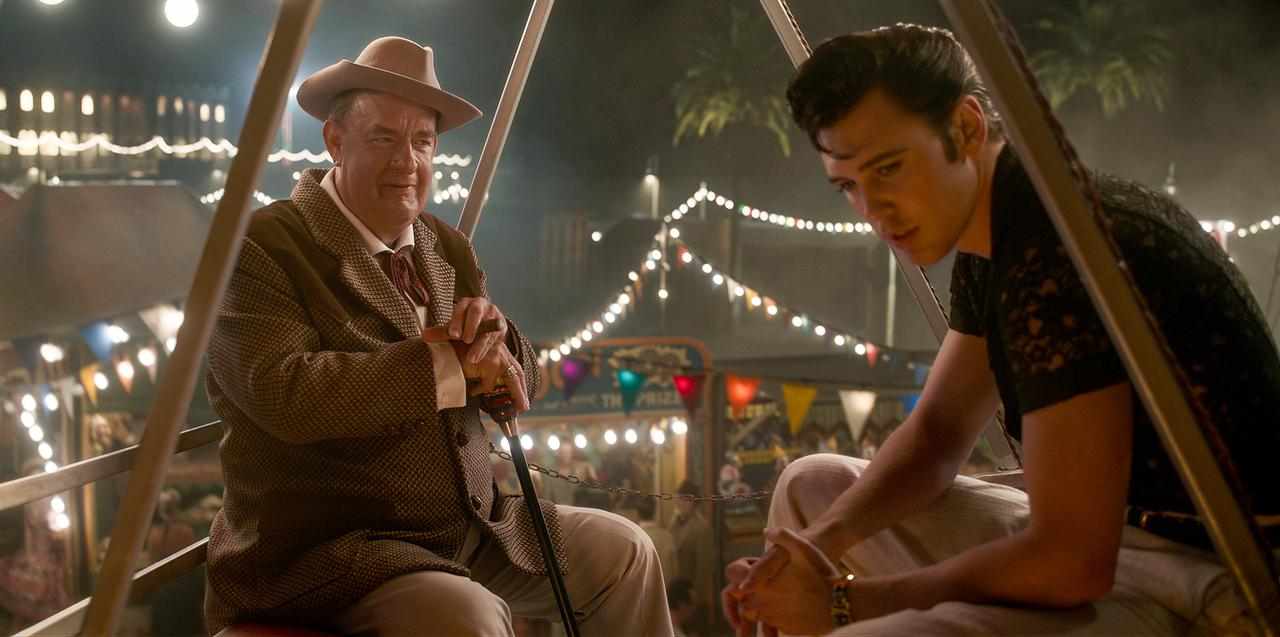 Elvis (2022)- Buz Luhrmann- scena dal film con Austin Butler e Tom Hanks.